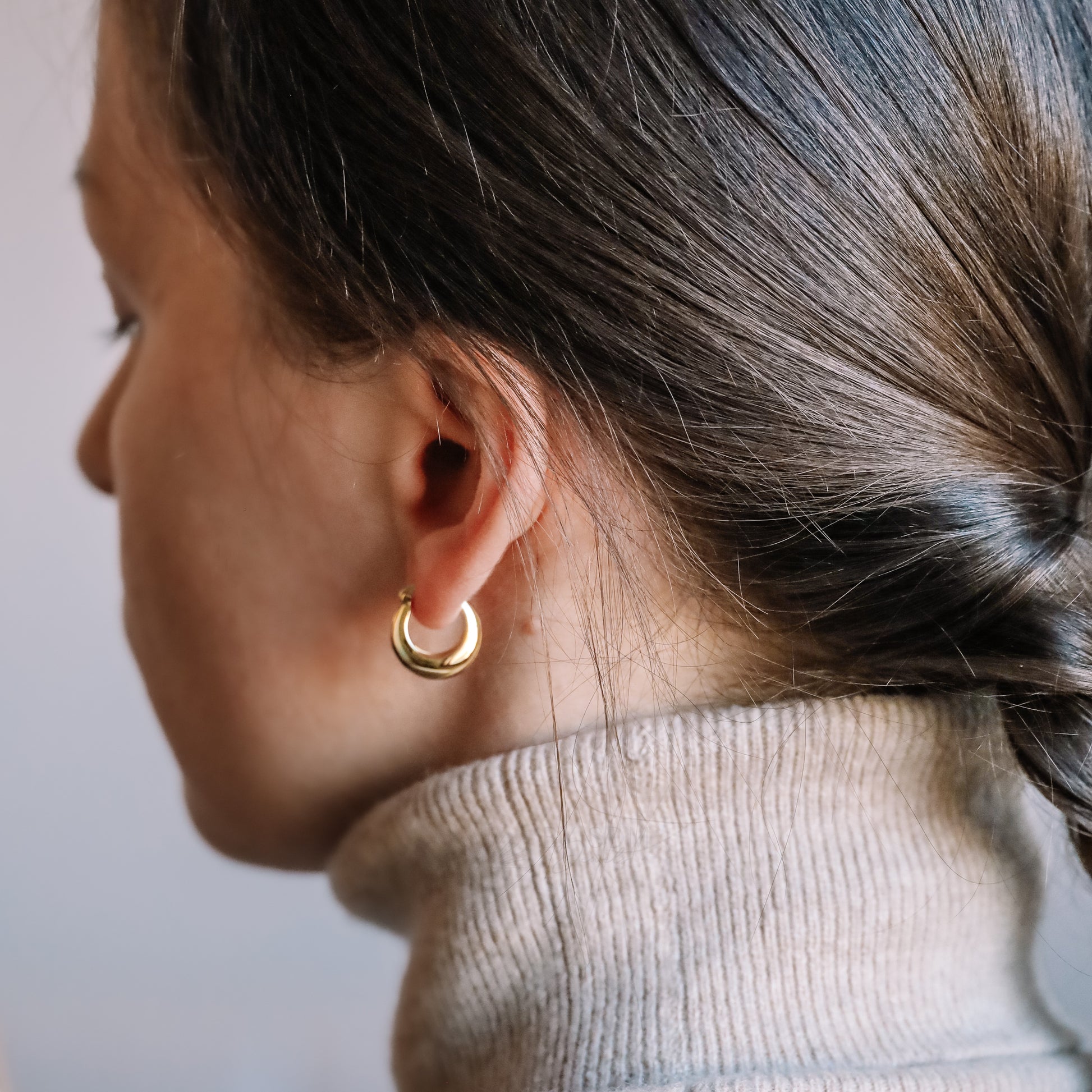 Statement Tapered Hoop Earrings • Gold Hoop Earrings • Lightweight Earrings • Minimalist Earrings • bySDMjewels jewelry