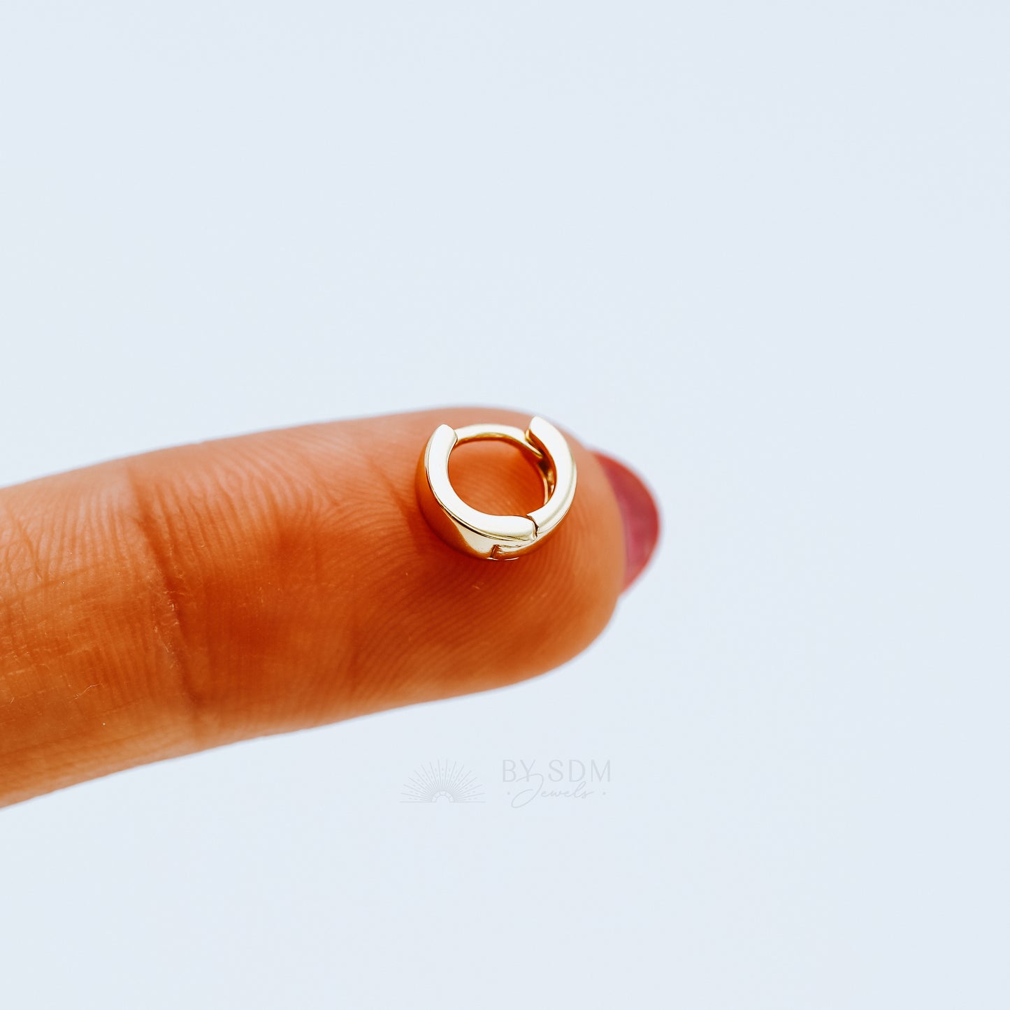 Simple Round Hoop Earrings • Huggies • Gold • Silver