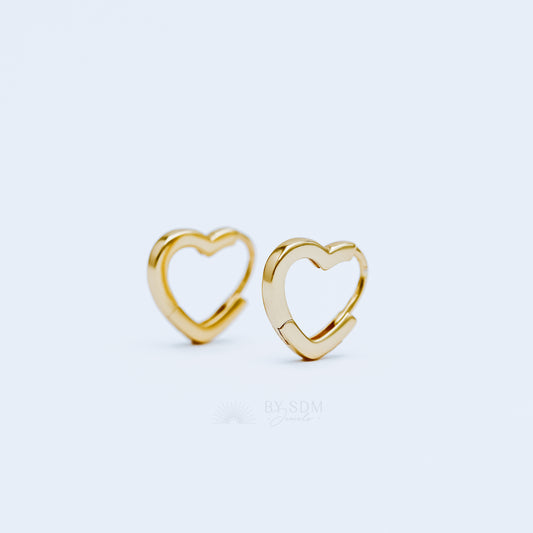 Heart Link Hoop Earrings • Huggies • Gold • Silver