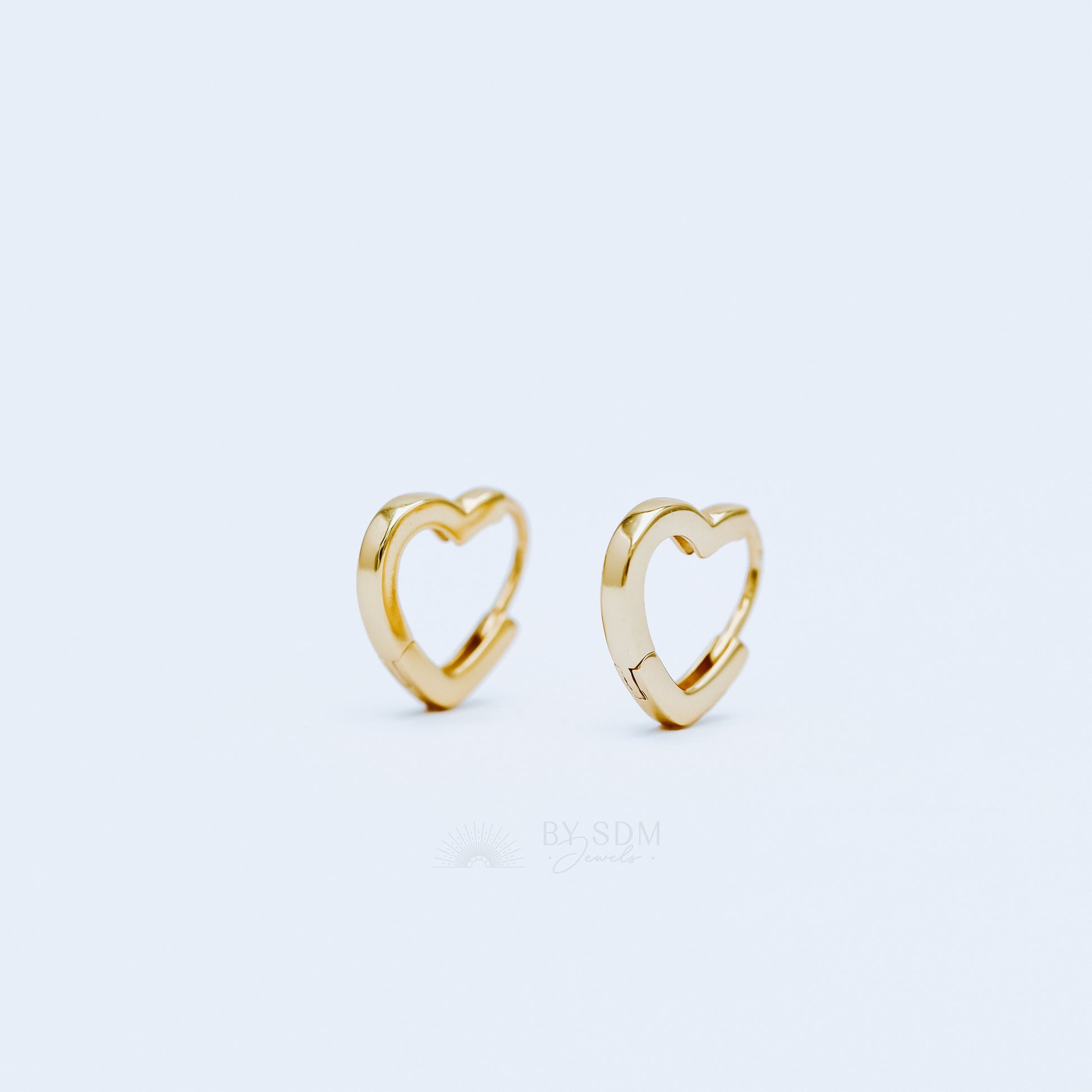Heart Link Hoop Earrings • Huggies • Gold • Silver