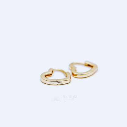 Heart Link Hoop Earrings • Huggies • Gold • Silver