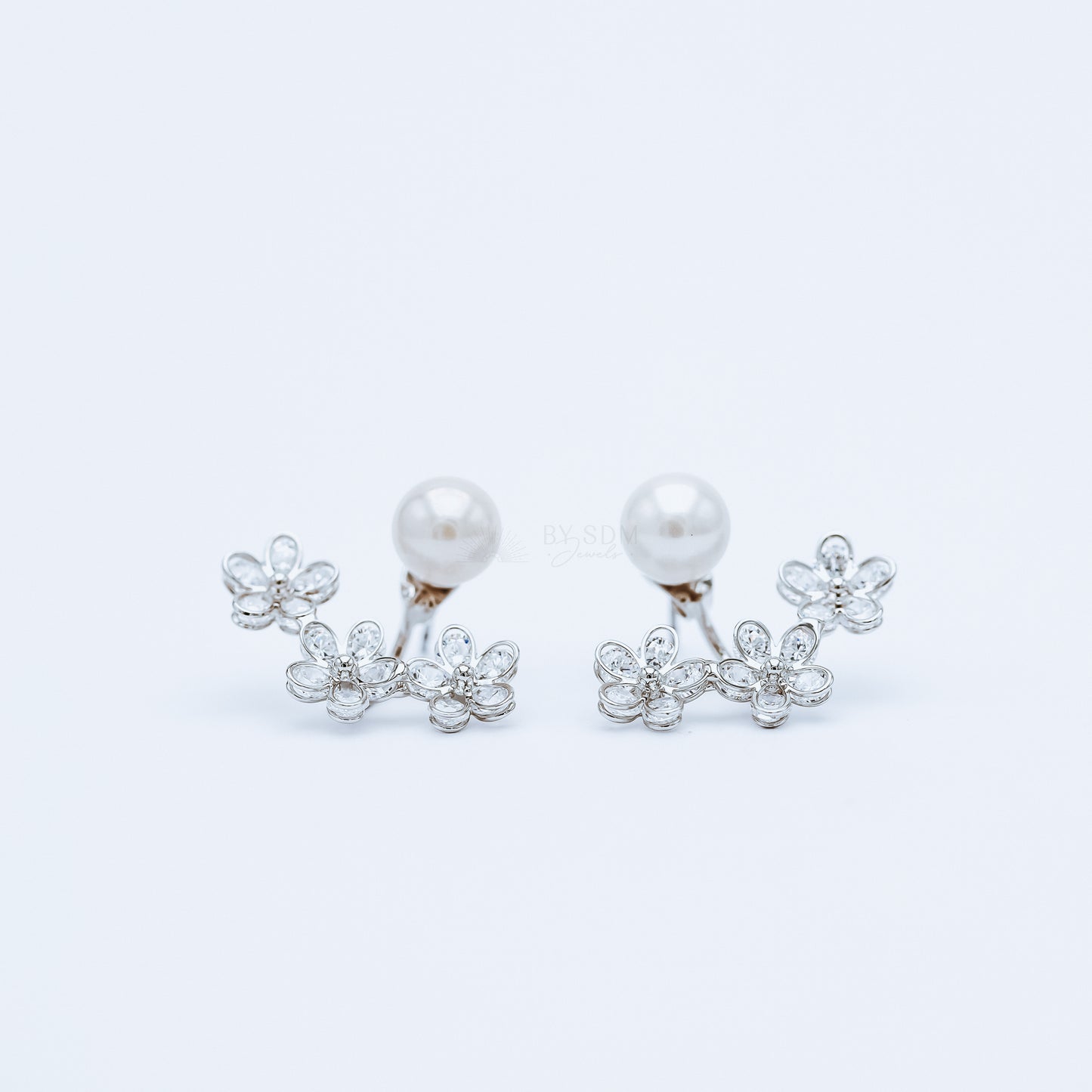 Margherite Ear Jackets