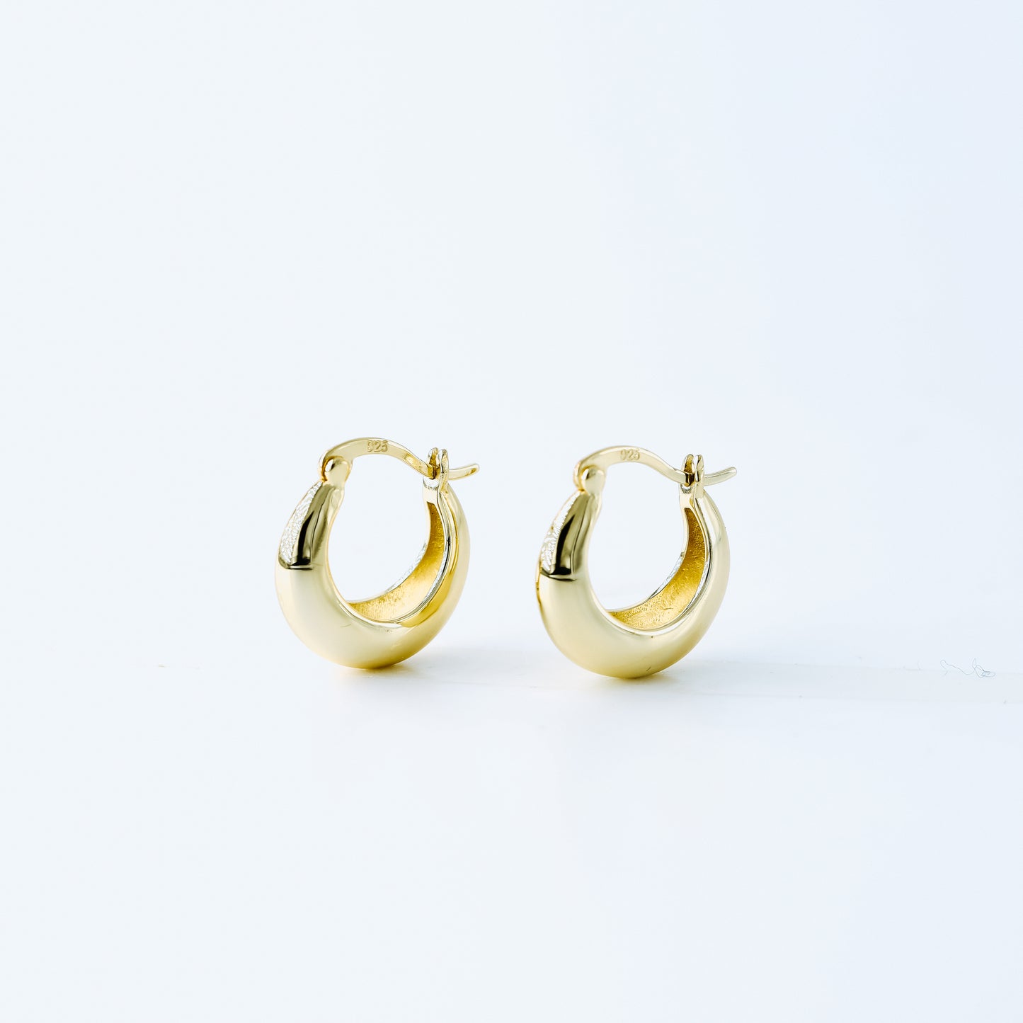 Statement Tapered Hoop Earrings • Gold Hoop Earrings • Lightweight Earrings • Minimalist Earrings • bySDMjewels jewelry