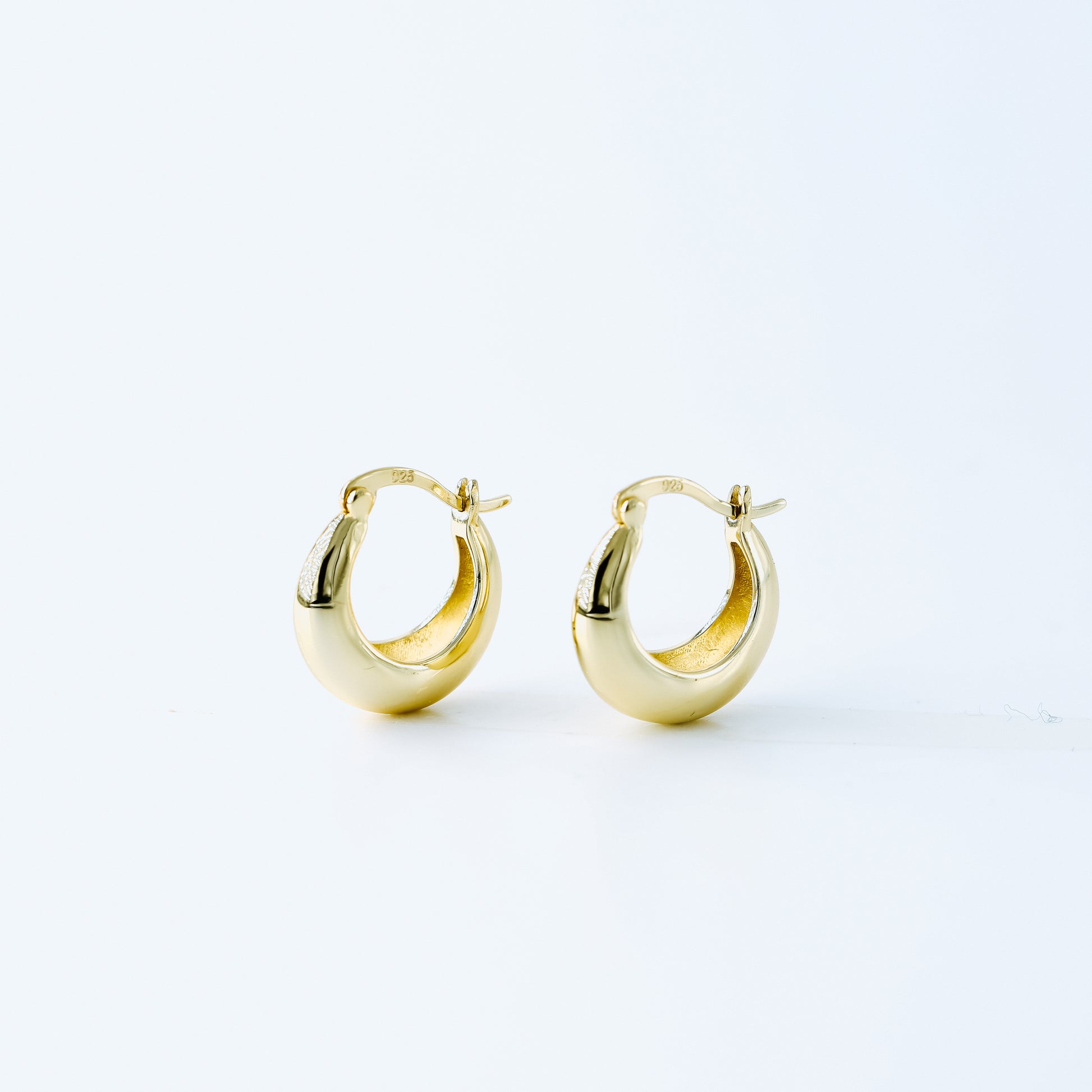 Statement Tapered Hoop Earrings • Gold Hoop Earrings • Lightweight Earrings • Minimalist Earrings • bySDMjewels jewelry