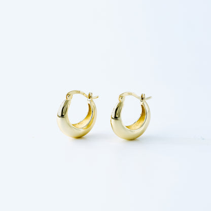 Statement Tapered Hoop Earrings • Gold Hoop Earrings • Lightweight Earrings • Minimalist Earrings • bySDMjewels jewelry