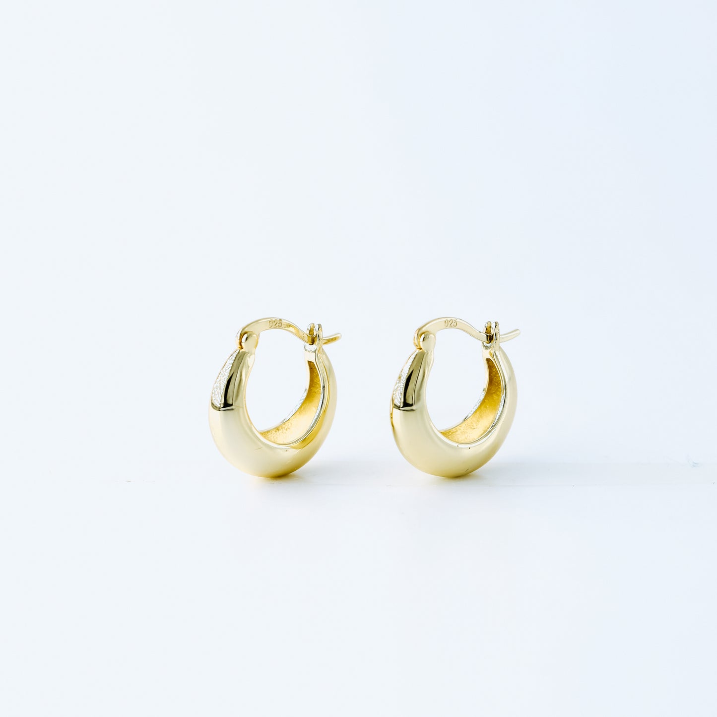 Statement Tapered Hoop Earrings • Gold Hoop Earrings • Lightweight Earrings • Minimalist Earrings • bySDMjewels jewelry
