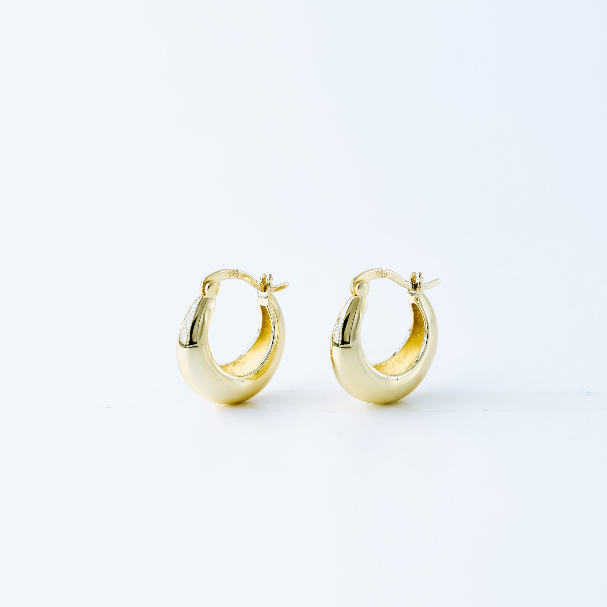 Statement Tapered Hoop Earrings • Gold Hoop Earrings • Lightweight Earrings • Minimalist Earrings • bySDMjewels jewelry