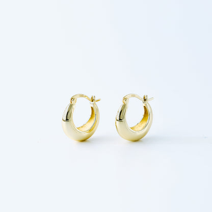 Statement Tapered Hoop Earrings • Gold Hoop Earrings • Lightweight Earrings • Minimalist Earrings • bySDMjewels jewelry