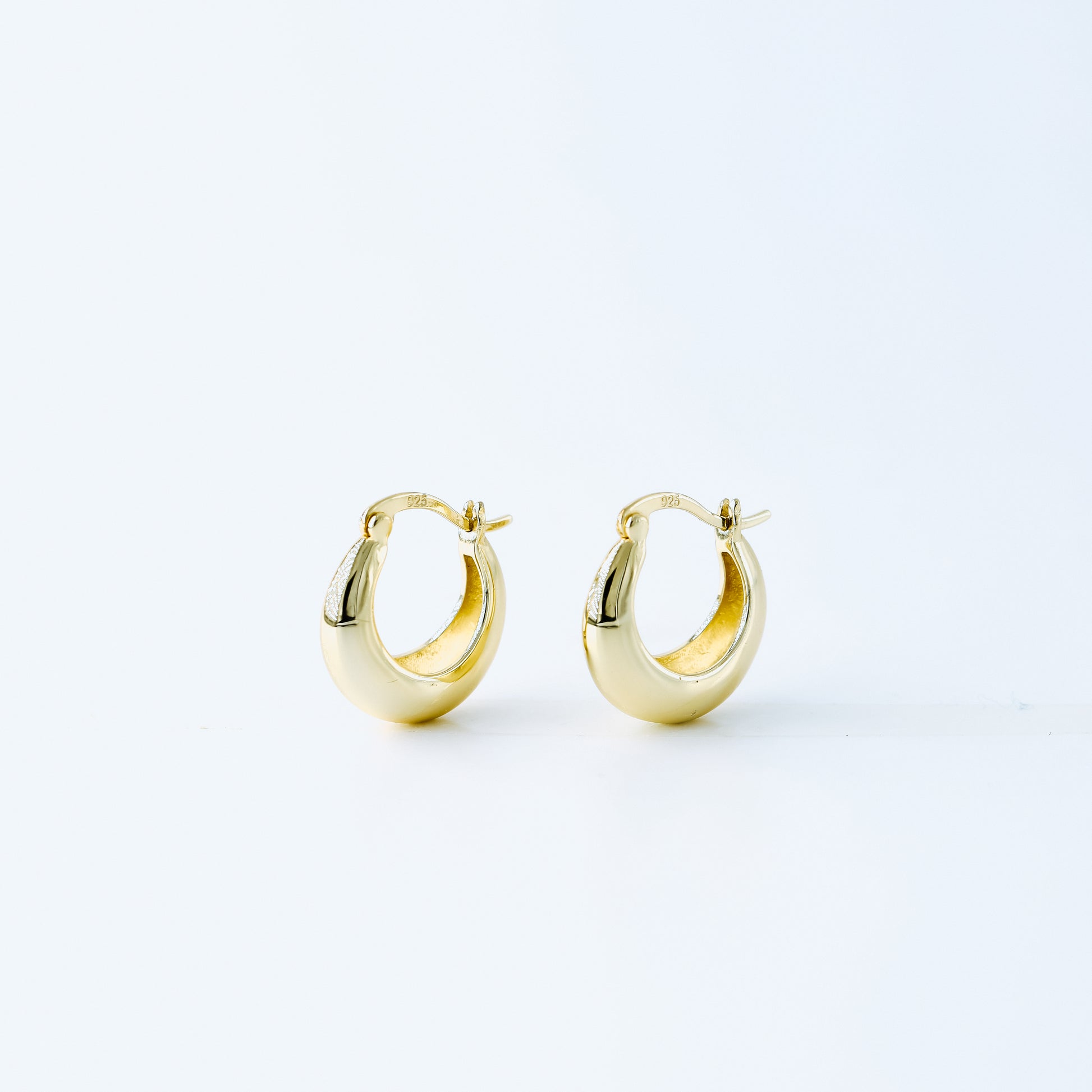 Statement Tapered Hoop Earrings • Gold Hoop Earrings • Lightweight Earrings • Minimalist Earrings • bySDMjewels jewelry
