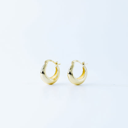 Statement Tapered Hoop Earrings • Gold Hoop Earrings • Lightweight Earrings • Minimalist Earrings • bySDMjewels jewelry