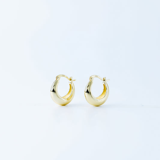 Statement Tapered Hoop Earrings • Gold Hoop Earrings • Lightweight Earrings • Minimalist Earrings • bySDMjewels jewelry