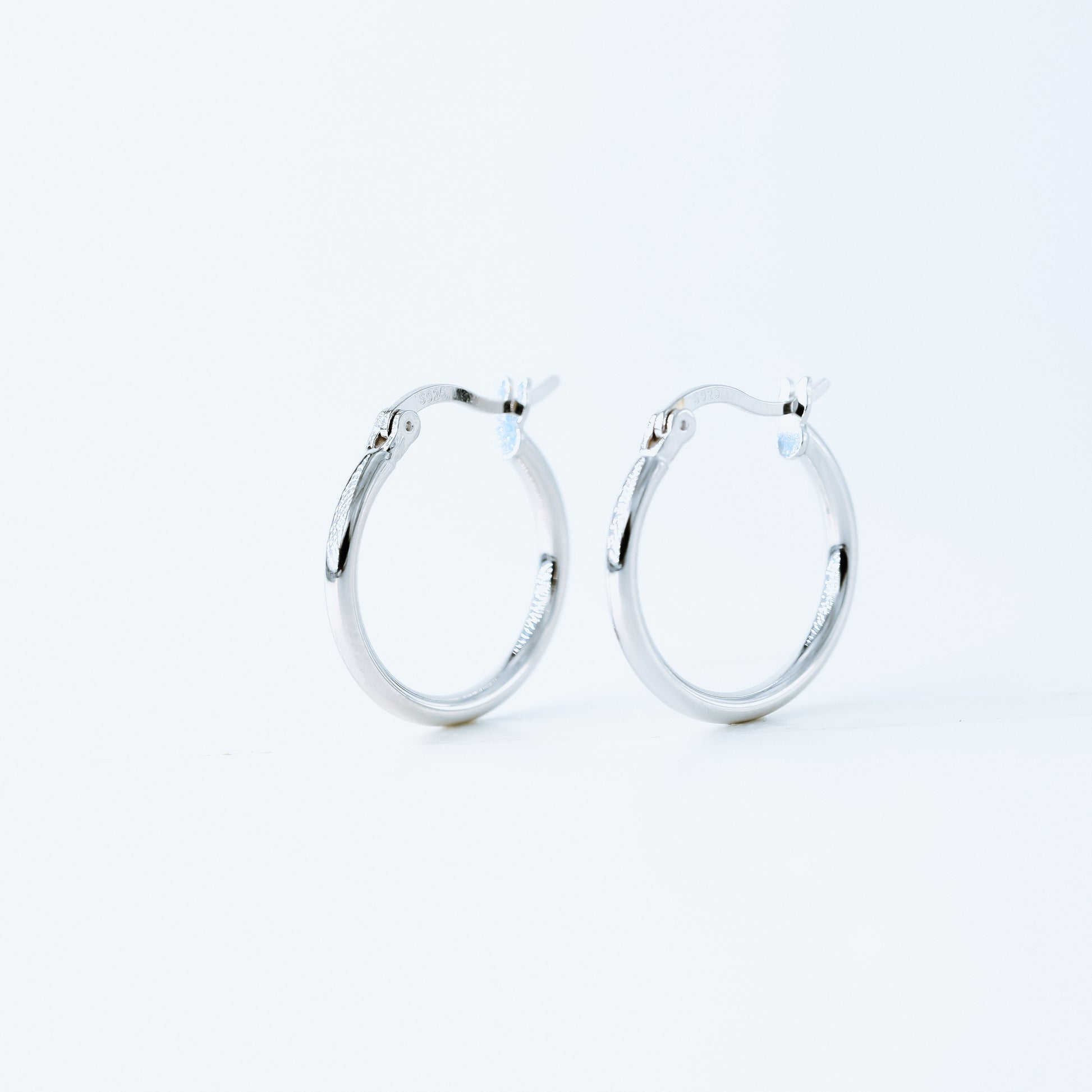 Simple Round Hoop Earrings, Huggies, Gold, Silver BYSDMJEWELS