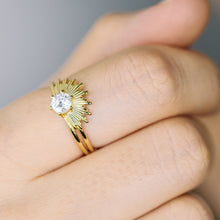 Load image into Gallery viewer, Dainty Sun Ring, Rising Sun Ring, Sunbeam Ring, Spike Ring, Celestial Ring, Gold Ring, Statement Ring, Simple Gold Ring, Stacking Ring
