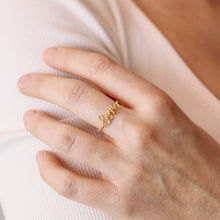 Load image into Gallery viewer, Personalized Name Ring Cursive Letter Name Ring Custom Ring Minimalist Gold Chain Ring Love Ring Oui Ring Gift For Mom Best Friend Gift
