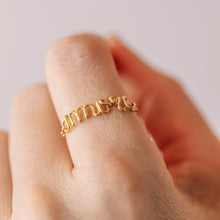 Load image into Gallery viewer, Personalized Name Ring Cursive Letter Name Ring Custom Ring Minimalist Gold Chain Ring Love Ring Oui Ring Gift For Mom Best Friend Gift
