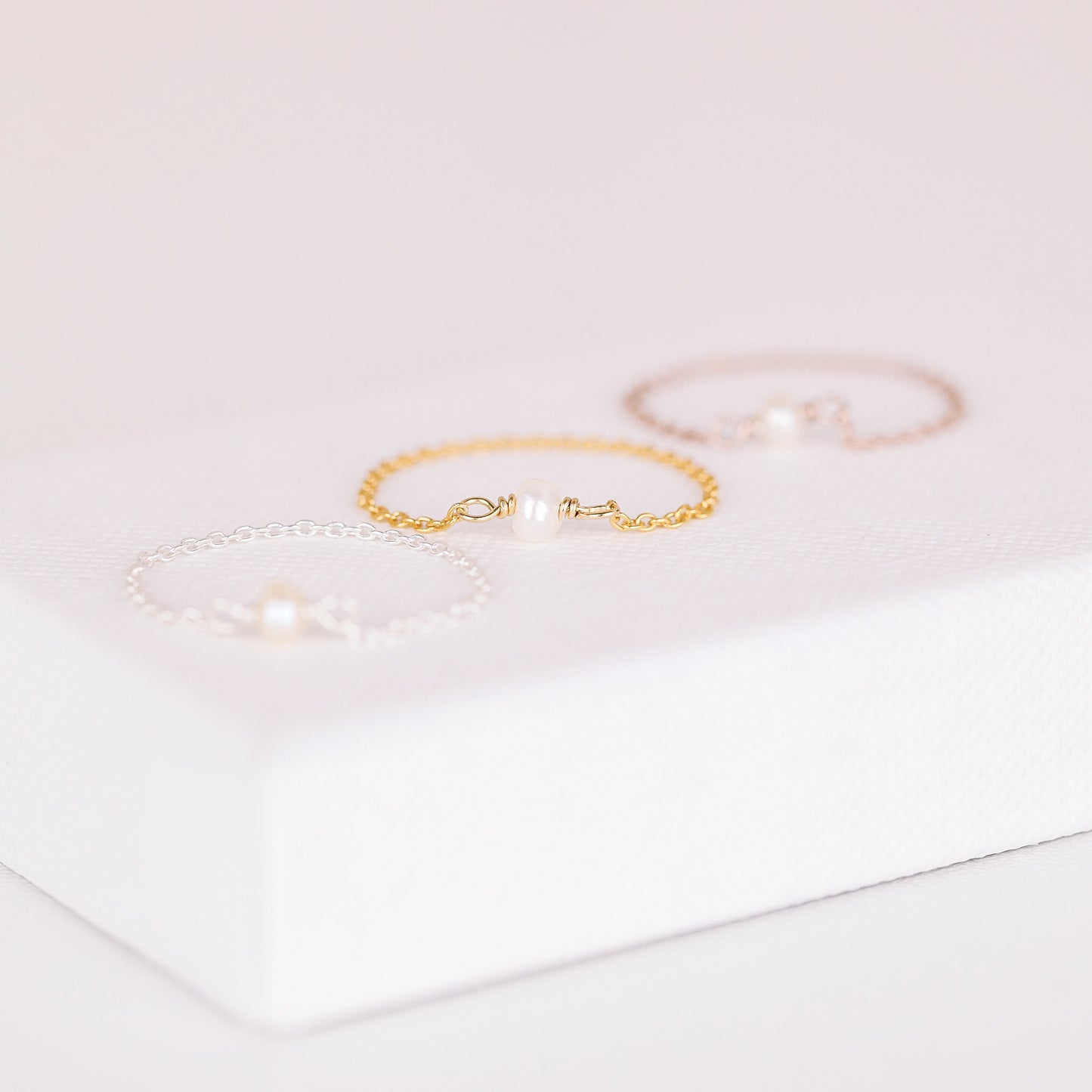 Tiny Pearl Chain Ring Simple Delicate Ring Dainty 18k gold plated Ring Thin Stack Chain Ring Minimalist Chain Ring Freshwater Pearl Ring