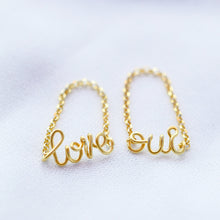 Load image into Gallery viewer, Personalized Name Ring Cursive Letter Name Ring Custom Ring Minimalist Gold Chain Ring Love Ring Oui Ring Gift For Mom Best Friend Gift
