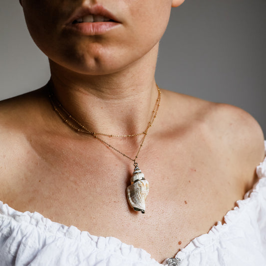 Hawaiian Conch Sea Shell Necklace • Ariel Voice Necklace • Seashell necklace • Mermaid Necklace • Gold Pendant Necklace • bySDMjewels freeshipping - Bysdmjewels
